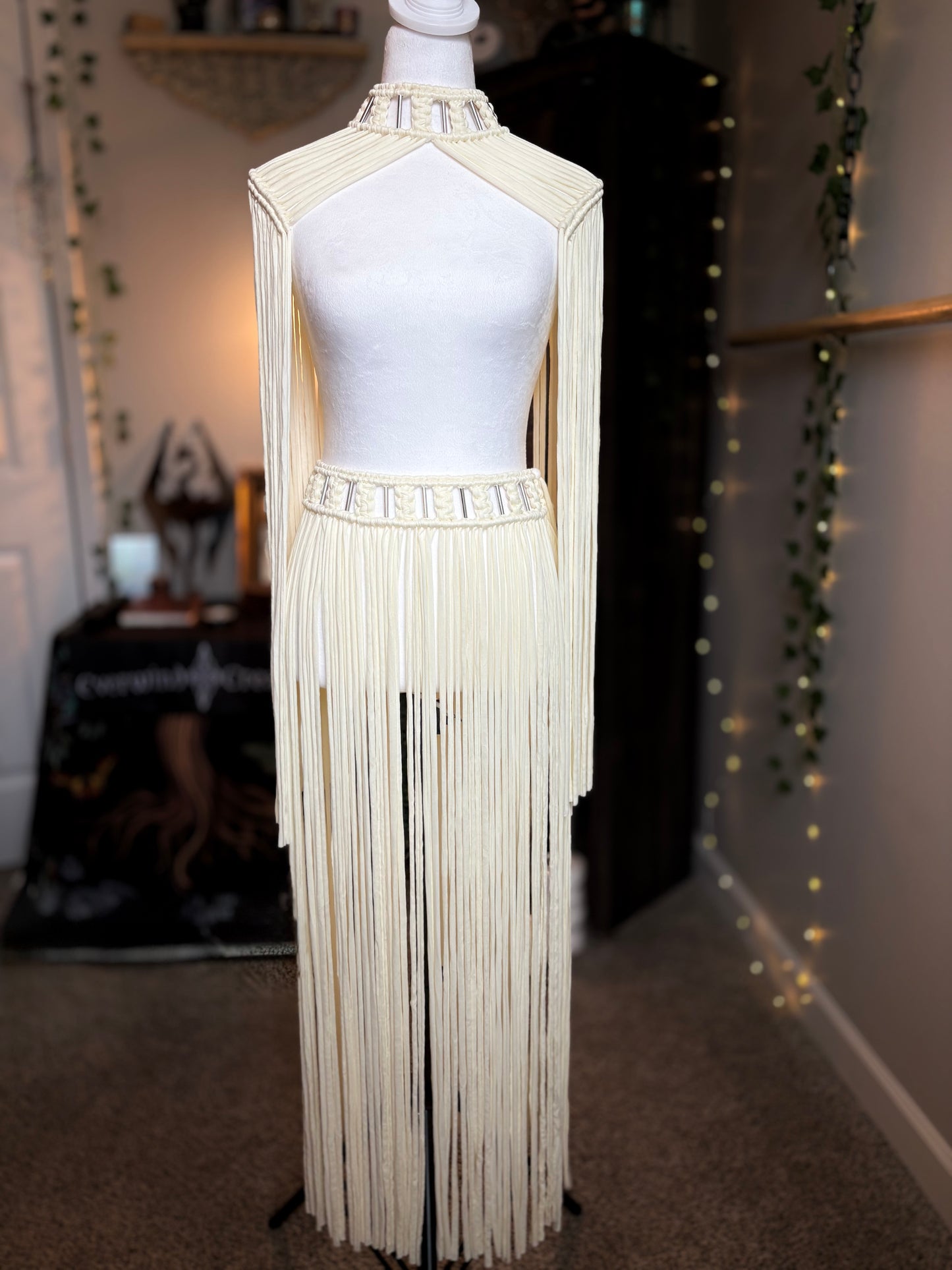 The Elara Shoulder Piece